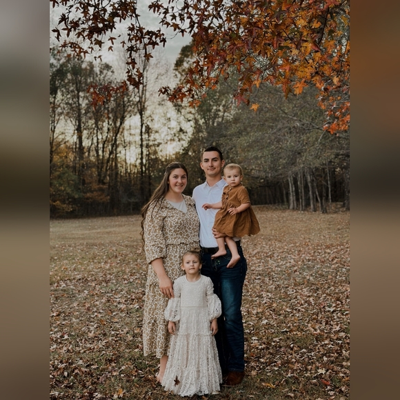 Meet your Posher, Bethany - Picture 1 of 15